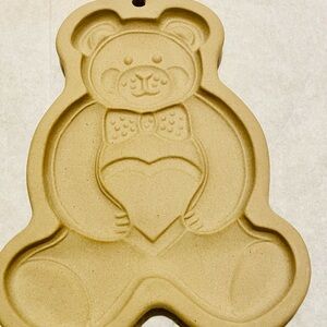 The Pampered Chef Teddy Bear Cookie Mold